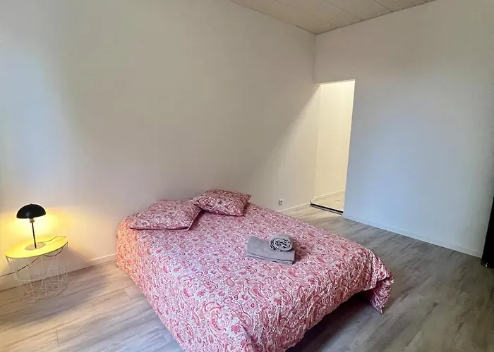 Maison Proche Tram D Holiday home Eysines