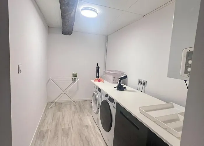 Maison Proche Tram D Holiday home Eysines